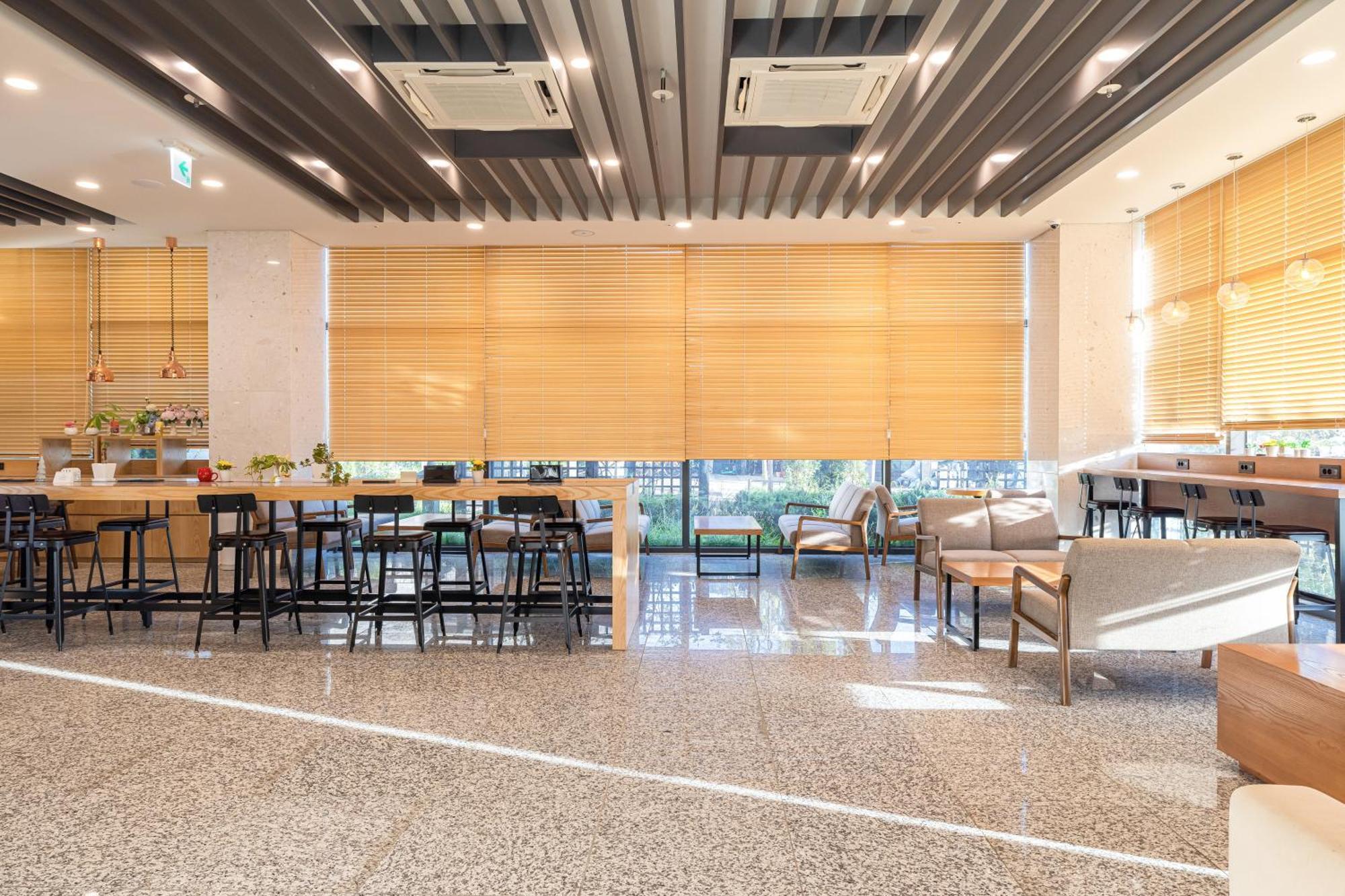 Ocean Soleview Hotel Ίντσεον Εξωτερικό φωτογραφία