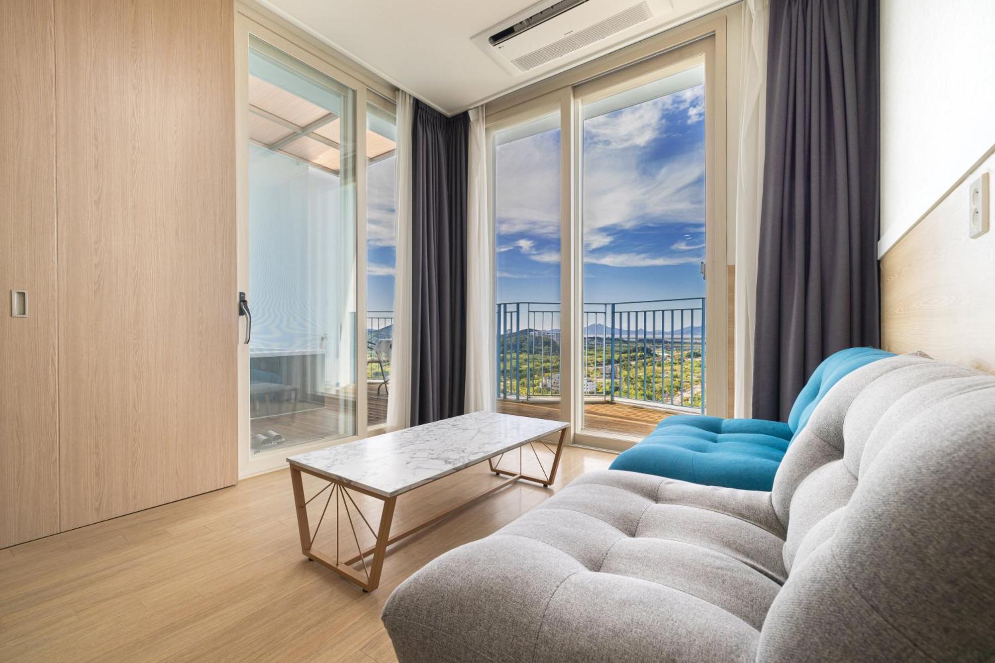 Ocean Soleview Hotel Ίντσεον Εξωτερικό φωτογραφία