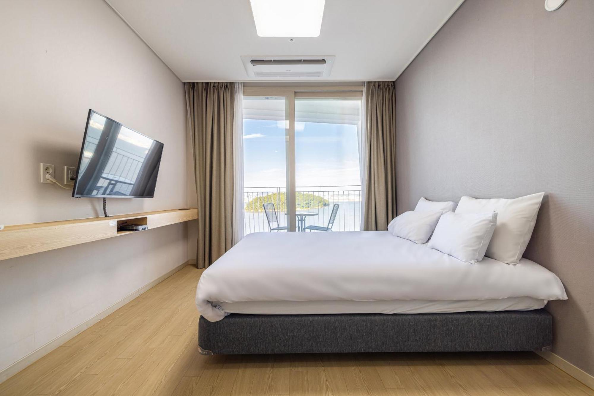 Ocean Soleview Hotel Ίντσεον Εξωτερικό φωτογραφία