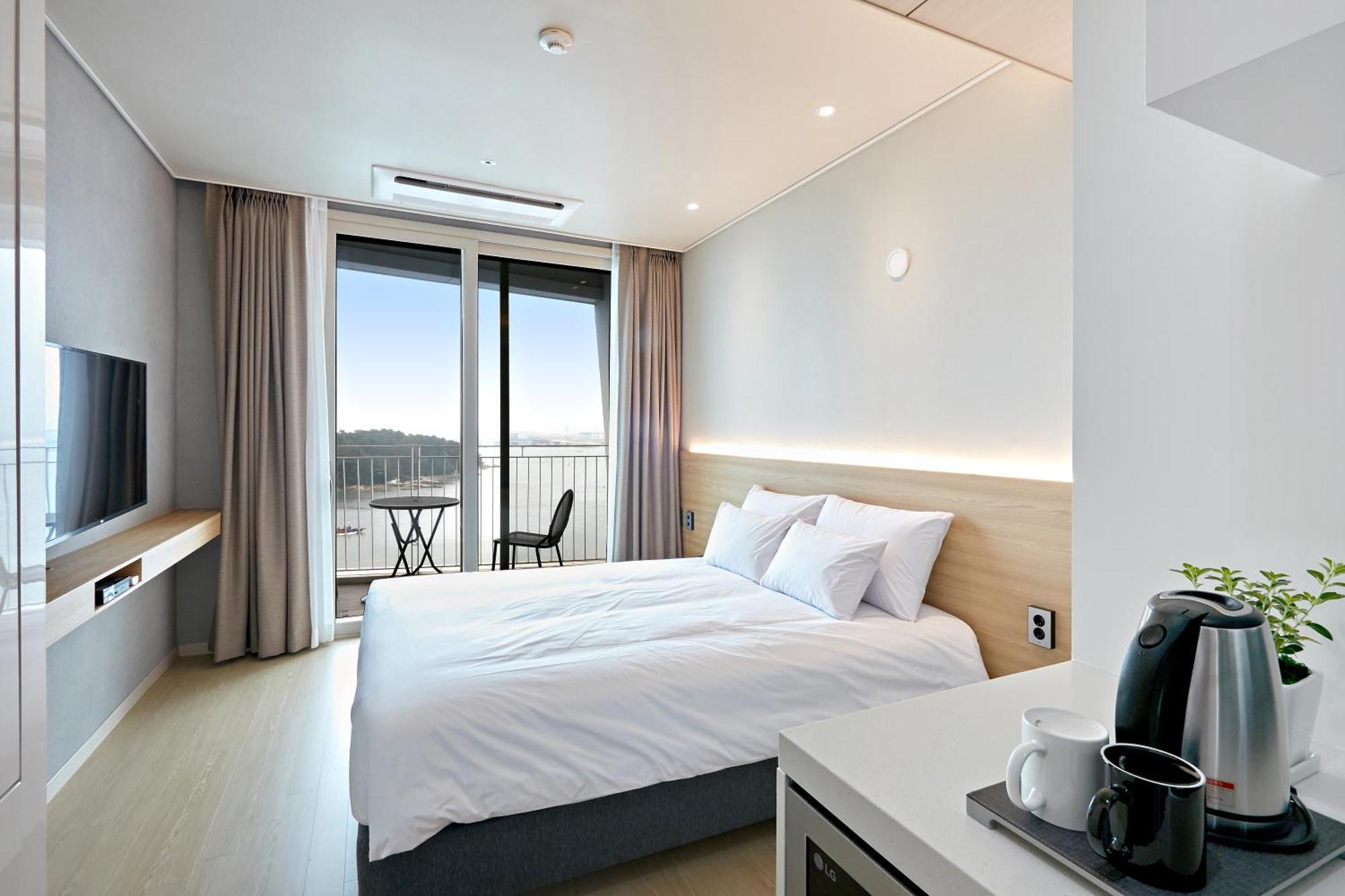 Ocean Soleview Hotel Ίντσεον Εξωτερικό φωτογραφία