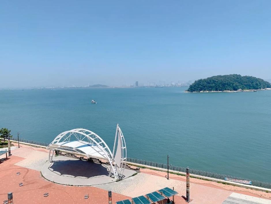 Ocean Soleview Hotel Ίντσεον Εξωτερικό φωτογραφία